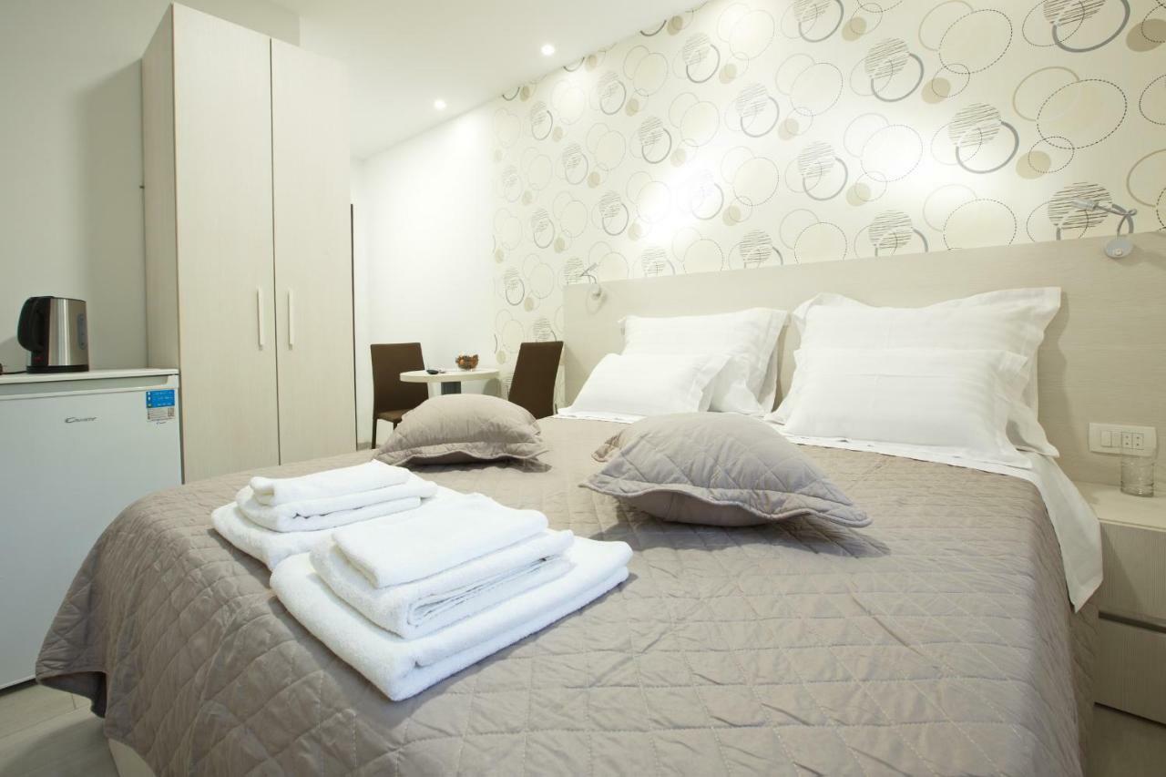 Bvb Rooms Split Bagian luar foto