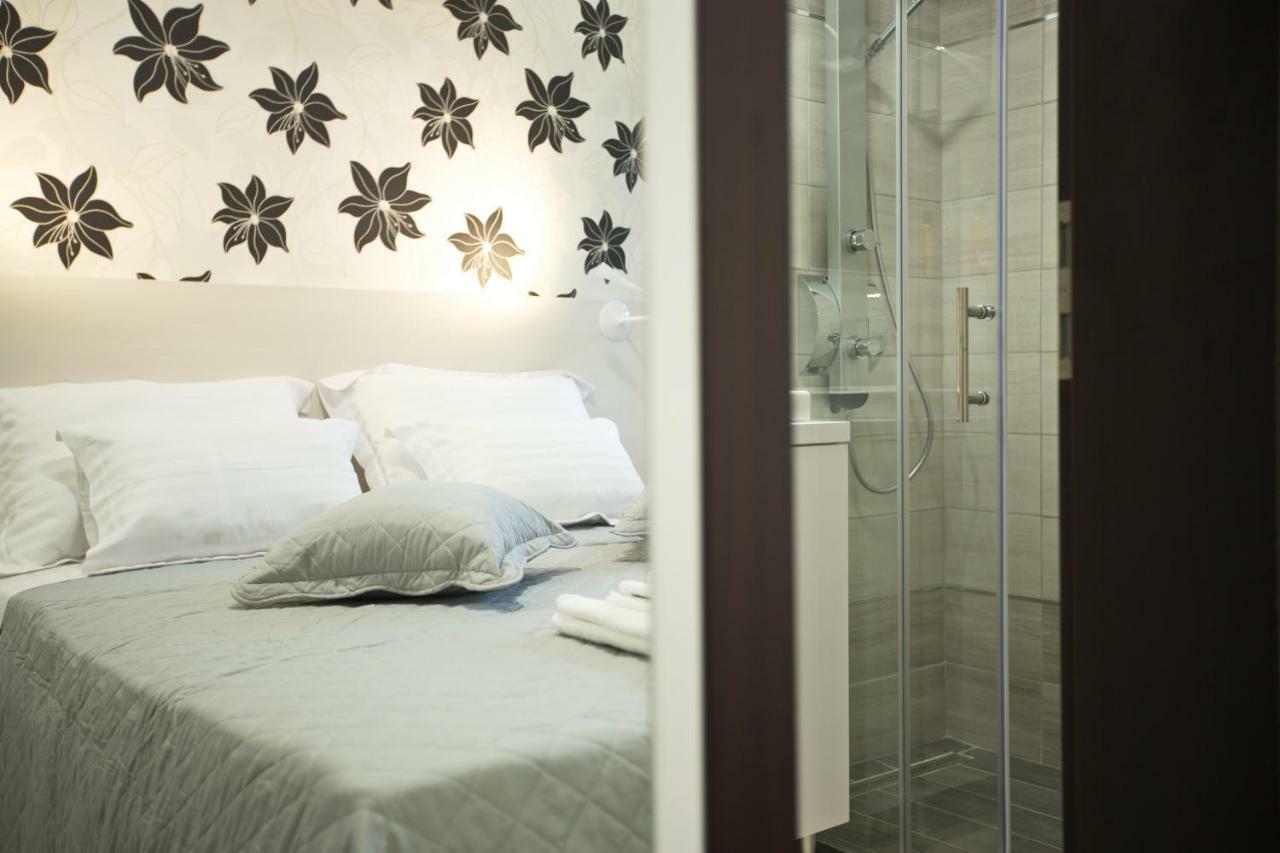 Bvb Rooms Split Bagian luar foto
